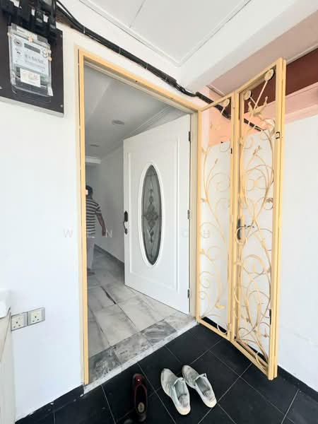 2-storey Terraced House for Sale in Bandar Kinrara (Selangor) - Wendy Chin - Entrance - PropertyGuru.com.my