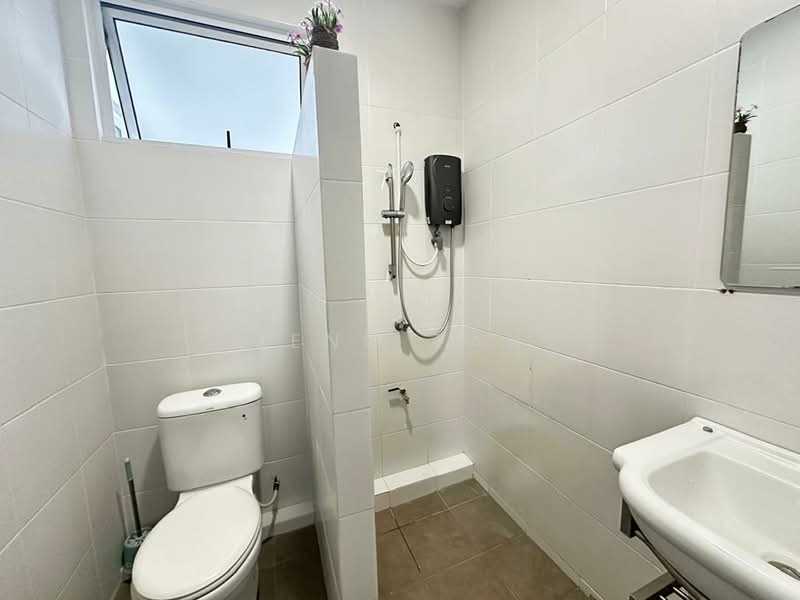 Pangsapuri untuk Disewa di Urbaneeze - Jeno Tan - Bathroom - PropertyGuru.com.my