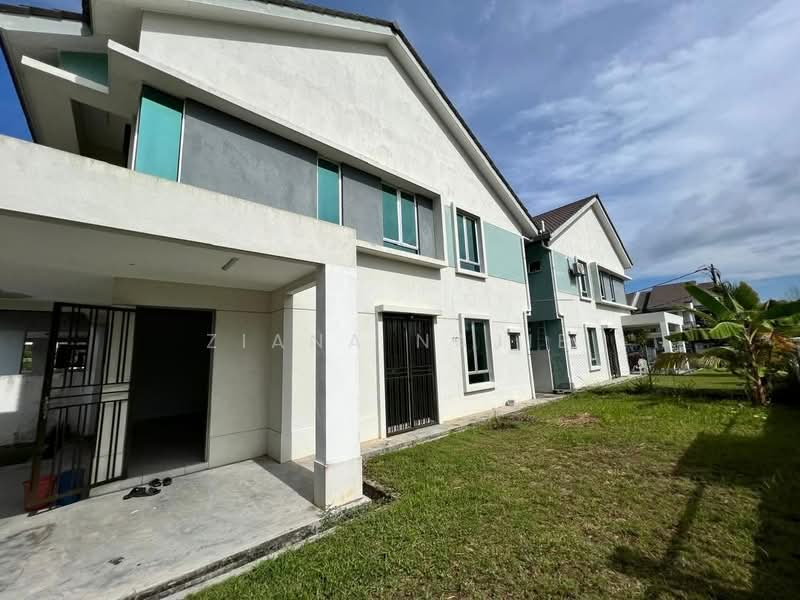 Cluster House for Sale in Shah Alam (Selangor) - Ziana Najib - Exterior Bayu Suria Puncak Alam - PropertyGuru.com.my