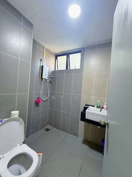 Servis Apartment untuk Dijual di You Vista @ You City - Cony Lum - Bathroom - PropertyGuru.com.my
