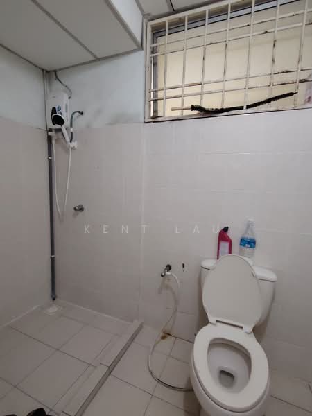 Kondominium untuk Dijual di Platinum Hill PV 5 - Kent Lau - Bathroom - PropertyGuru.com.my