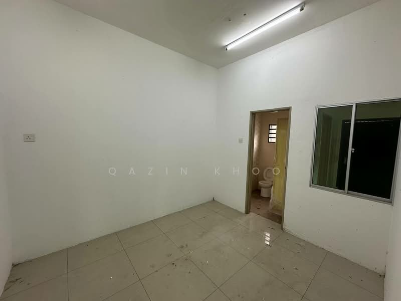 Rumah Teres 2 Tingkat untuk Dijual di Tanjong Rambutan (Perak) - Qazin Khoo - Bathroom - PropertyGuru.com.my