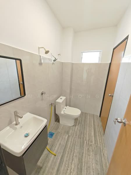 2-storey Terraced House for Sale in Bandar Sungai Long (Selangor) - Mac Chong - Bathroom - PropertyGuru.com.my