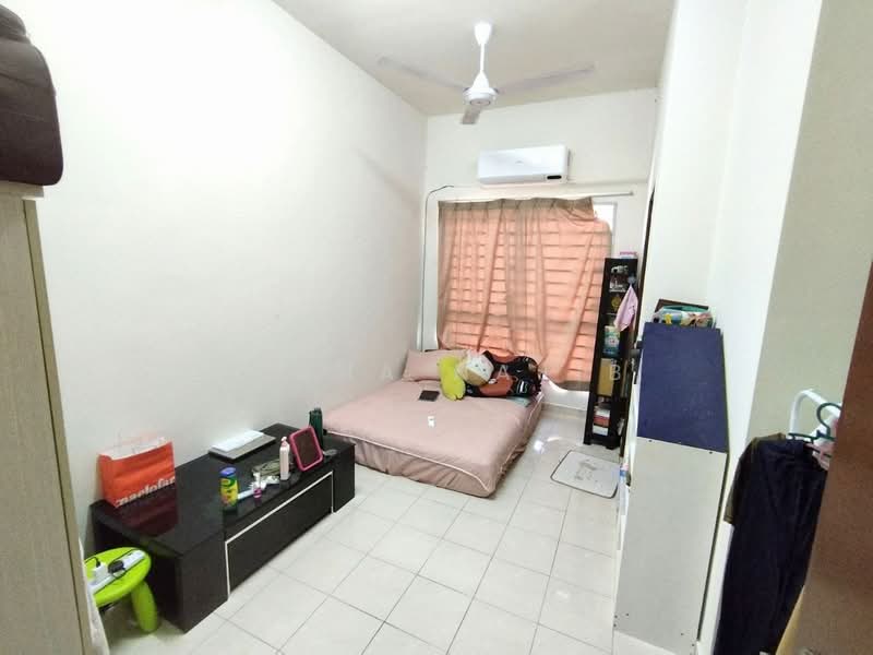 2-storey Terraced House for Sale in Puncak Bestari (Puncak Alam) - Ziana Najib - Bedroom puncak bestari - PropertyGuru.com.my