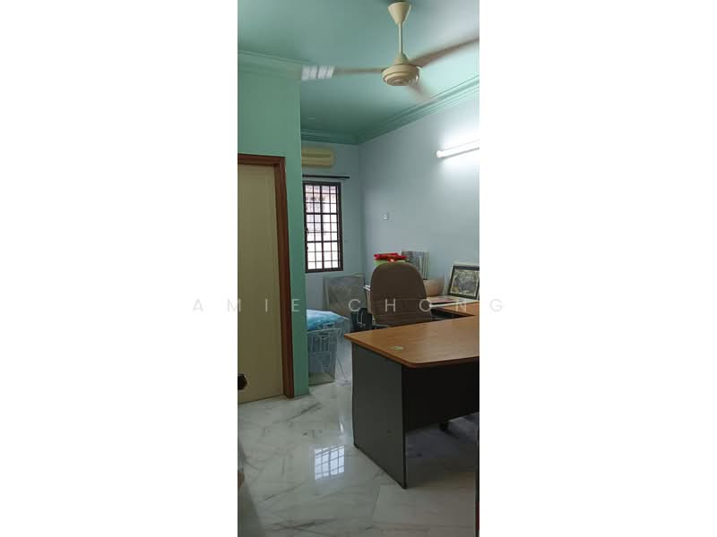 2-storey Terraced House for Sale in Taman Indah Jaya (Ipoh) - Amie Chong - Study - PropertyGuru.com.my