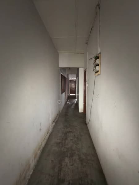 Untuk Disewa - Jalan Senai Utama 5/7, Senai