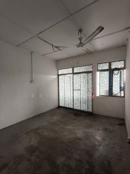 Untuk Disewa - Jalan Senai Utama 5/7, Senai