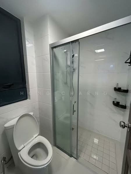 Apartment for Rent at Starview Bay @ Forest City - Hong Charng Lee - Bathroom - PropertyGuru.com.my