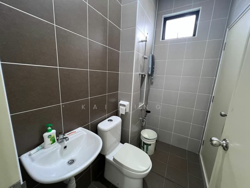 2-storey Terraced House for Sale in Tebrau (Johor) - Kai Jing - Bathroom - PropertyGuru.com.my