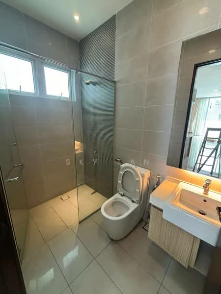 Service Residence for Sale at Twin Galaxy (Dwi Galaksi) - Sky Tan - Bathroom - PropertyGuru.com.my
