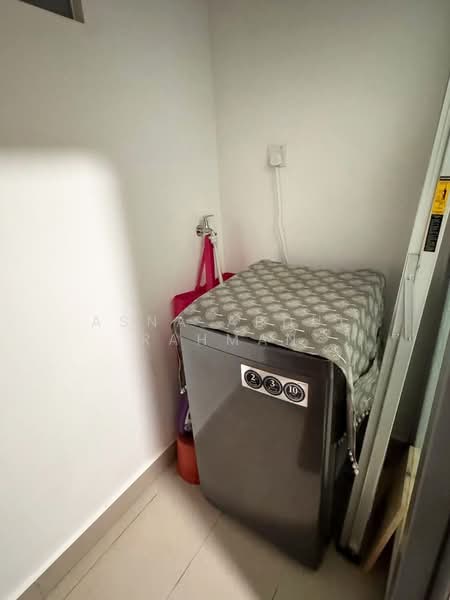 Condominium for Rent at Lakefront Residence - Asna Abdul Rahman - PropertyGuru.com.my