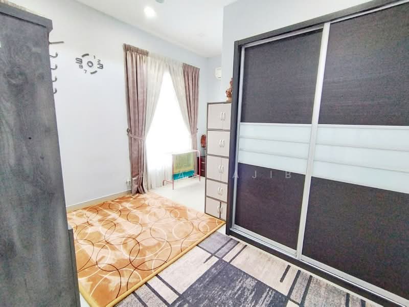 Semi-Detached House for Sale in Bandar Puncak Alam (Puncak Alam) - Ziana Najib - Bedroom - PropertyGuru.com.my