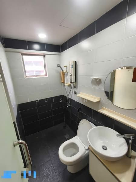 Kondominium untuk Dijual di Pelangi Heights - Louis Chan - Bathroom - PropertyGuru.com.my