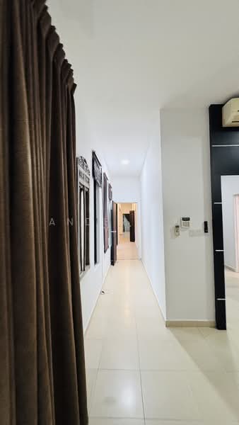 Rumah Banglo untuk Dijual di Iskandar Puteri (Nusajaya) (Johor) - Anderson Yu - Corridor - PropertyGuru.com.my