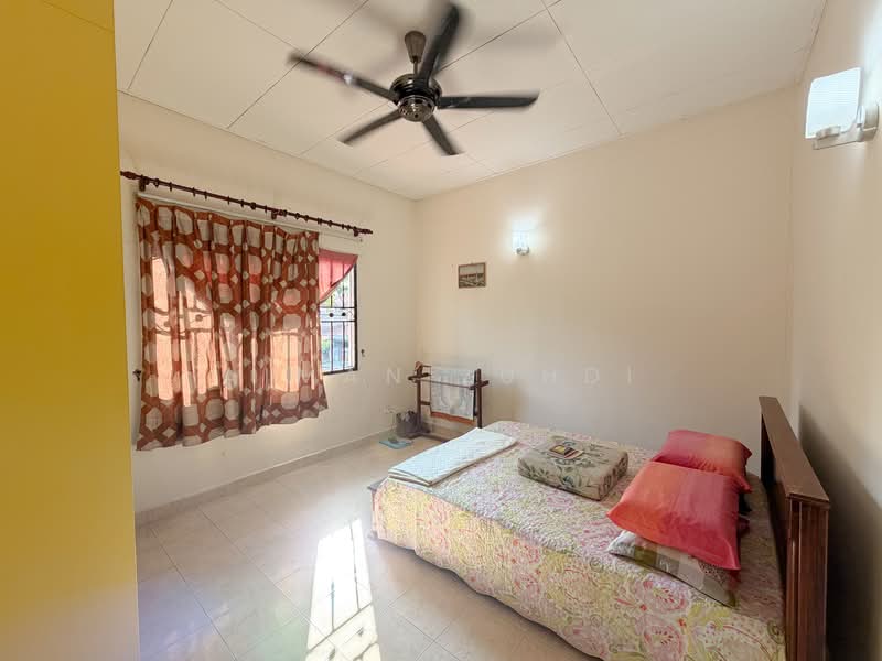 For Sale - Antara Gapi