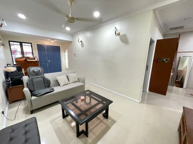 Rumah Teres 1 Tingkat untuk Dijual di Klang (Selangor) - Louis Chan - Living Room - PropertyGuru.com.my