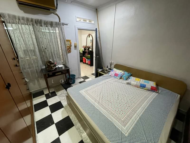 Rumah Teres 1 Tingkat untuk Dijual di Klang (Selangor) - Louis Chan - Bedroom - PropertyGuru.com.my