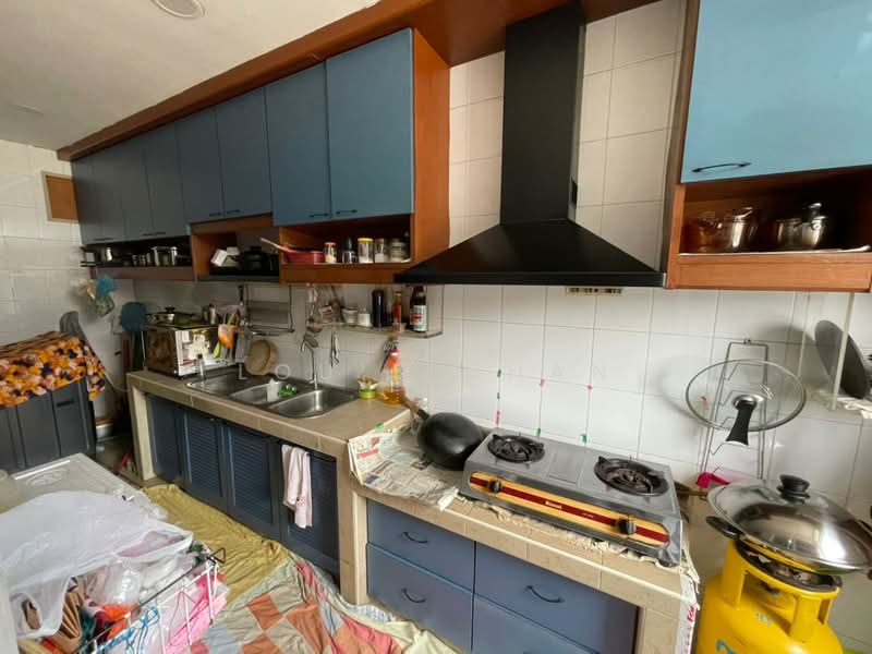 Rumah Teres 1 Tingkat untuk Dijual di Klang (Selangor) - Louis Chan - Kitchen - PropertyGuru.com.my