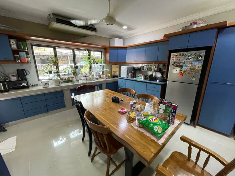 Rumah Teres 1 Tingkat untuk Dijual di Klang (Selangor) - Louis Chan - Kitchen - PropertyGuru.com.my