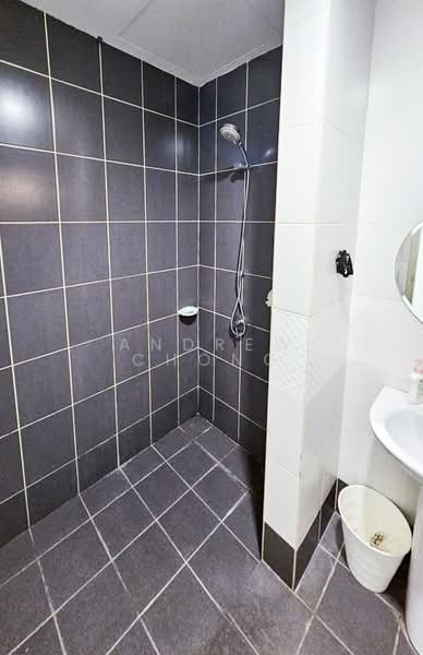 Kondominium untuk Disewa di 10 Island Resort - Andrew Chong - Bathroom - PropertyGuru.com.my