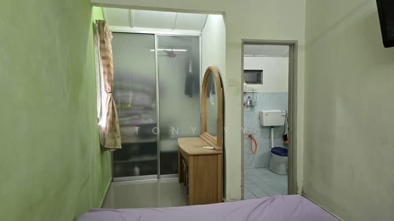 2-storey Terraced House for Sale in Mahkota Cheras (Cheras) - Tony YY - Bedroom - PropertyGuru.com.my
