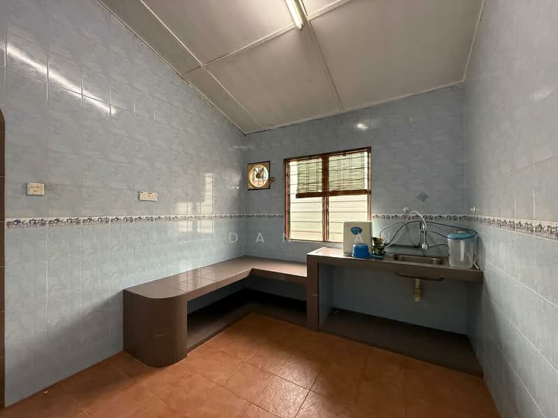1-storey Terraced House for Sale in Taman Seri Duyong (Duyong) - Jordan Tan - Kitchen - PropertyGuru.com.my