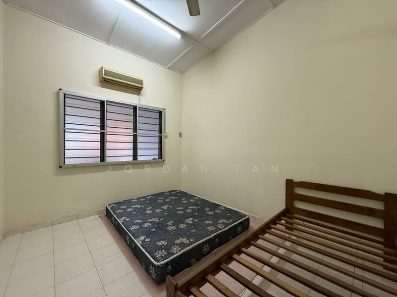 1-storey Terraced House for Sale in Taman Seri Duyong (Duyong) - Jordan Tan - Bedroom - PropertyGuru.com.my