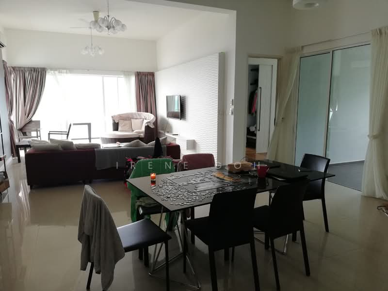 Kondominium untuk Disewa di Bayu Ferringhi Condominiums - Irene Goh - Living Room - PropertyGuru.com.my