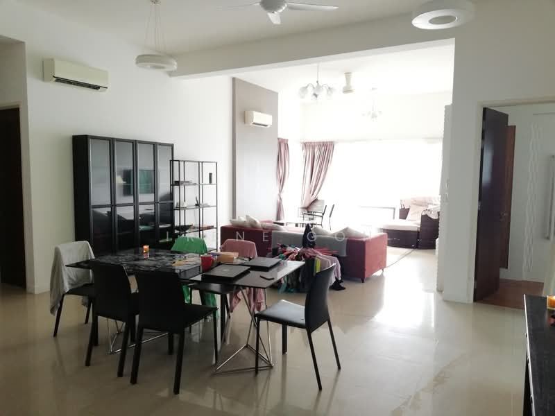 Kondominium untuk Disewa di Bayu Ferringhi Condominiums - Irene Goh - Living Room - PropertyGuru.com.my