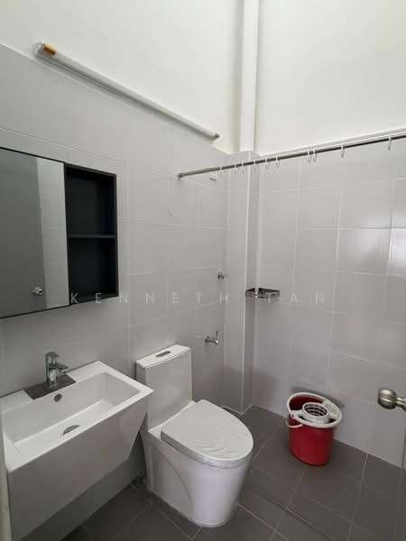 Rumah Teres 1 Tingkat untuk Disewa di Johor Bahru (Johor) - Kenneth Tan - Bathroom - PropertyGuru.com.my