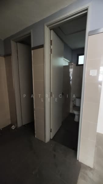 Pejabat Runcit untuk Disewa di Shah Alam (Selangor) - Patricia Lee - Bathroom - PropertyGuru.com.my