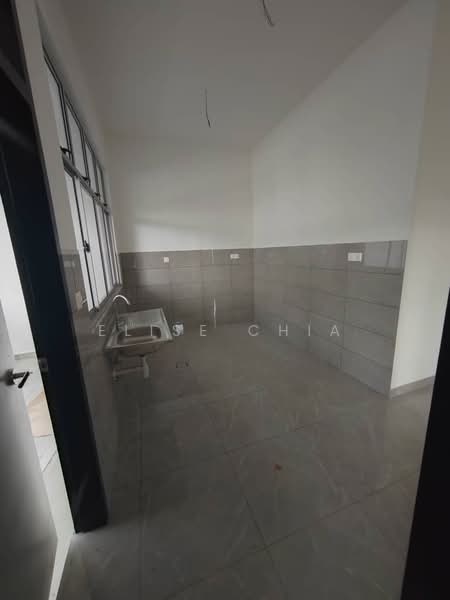 Rumah Teres 2 Tingkat untuk Disewa di Skudai (Johor) - Elise Chia - Kitchen - PropertyGuru.com.my