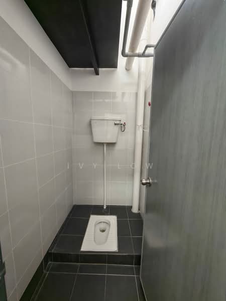 Kilang untuk Disewa di Ulu Tiram (Johor) - Ivy Low - Bathroom - PropertyGuru.com.my