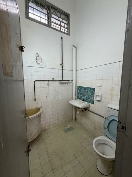 1-storey Terraced House for Rent in Bandar Sri Damansara (Selangor) - Ryan Swe - Bathroom - PropertyGuru.com.my