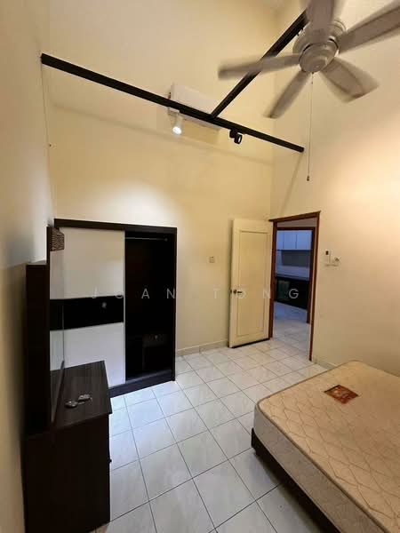 Rumah Teres 1.5 Tingkat untuk Disewa di Taman Perling (Perling) - Joan Tong - Bedroom - PropertyGuru.com.my