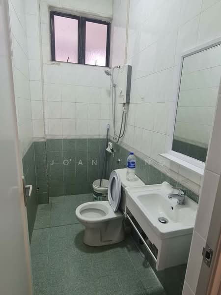 Rumah Teres 1.5 Tingkat untuk Disewa di Taman Perling (Perling) - Joan Tong - PropertyGuru.com.my
