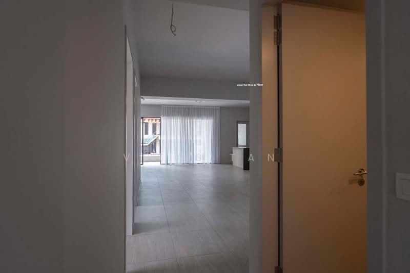 Condominium for Sale at Utamara Boutique Residences - Vitas Tan - Living Room - PropertyGuru.com.my