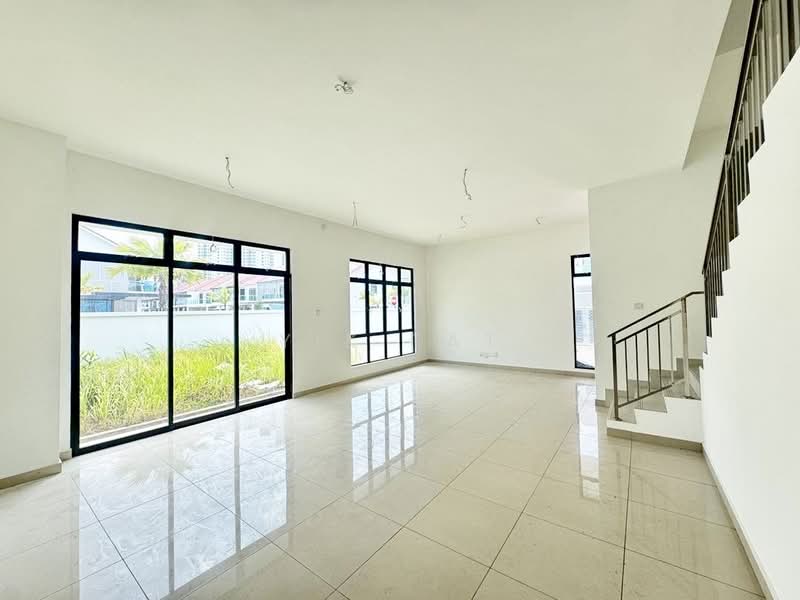 Cluster House for Sale in Taman Mount Austin (Tebrau) - Yik Tat - PropertyGuru.com.my