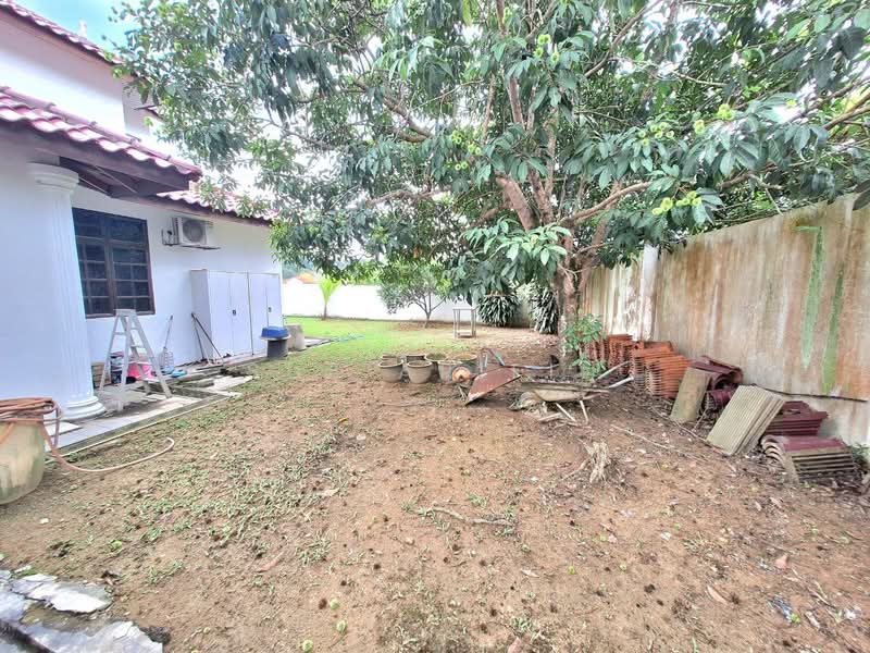 Bungalow for Sale in Seksyen 9 (Shah Alam) - Sue Arifin - Exterior - PropertyGuru.com.my
