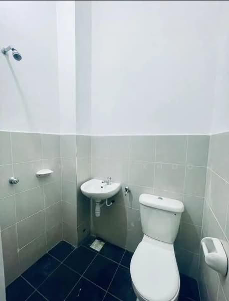 Pangsapuri untuk Dijual di Vista Lavender - Johnson Khoo - Bathroom - PropertyGuru.com.my