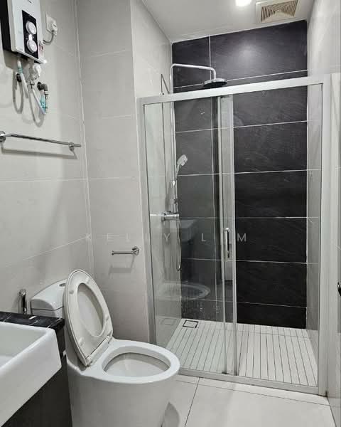 Condominium for Rent at Amberside @ Country Garden Danga Bay - Kelly Lim - Bathroom - PropertyGuru.com.my