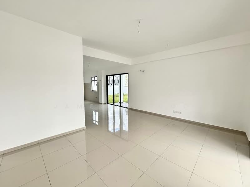 2-storey Terraced House for Sale in Tebrau (Johor) - Jameson Choo - Living Room - PropertyGuru.com.my