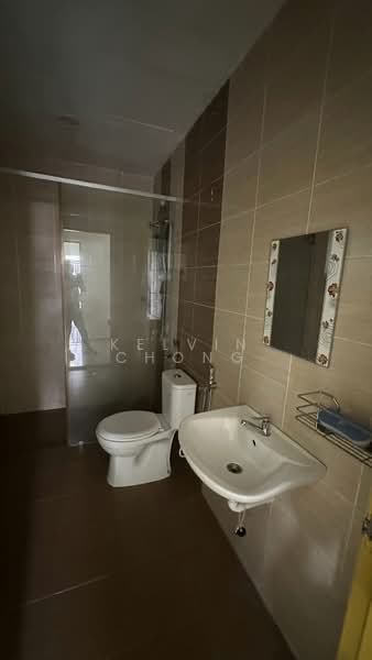Kondominium untuk Disewa di Loyal Garden Residences - Kelvin Chong - Bathroom - PropertyGuru.com.my