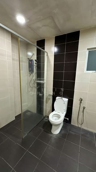 Kondominium untuk Disewa di Loyal Garden Residences - Kelvin Chong - Bathroom - PropertyGuru.com.my