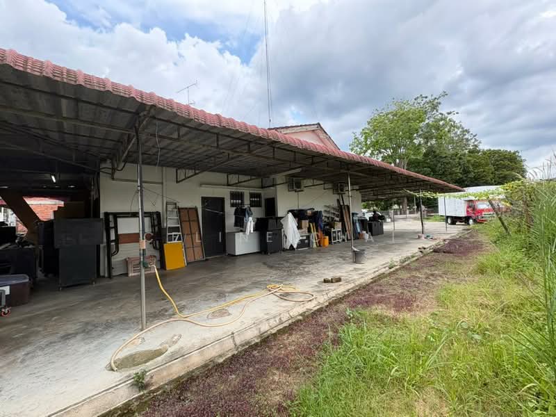Rumah Teres 1 Tingkat untuk Dijual di Taman Mewah (Yong Peng) - Celine Chai - Exterior - PropertyGuru.com.my
