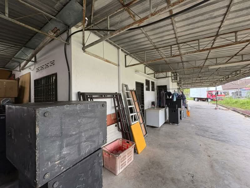 Rumah Teres 1 Tingkat untuk Dijual di Taman Mewah (Yong Peng) - Celine Chai - Exterior - PropertyGuru.com.my