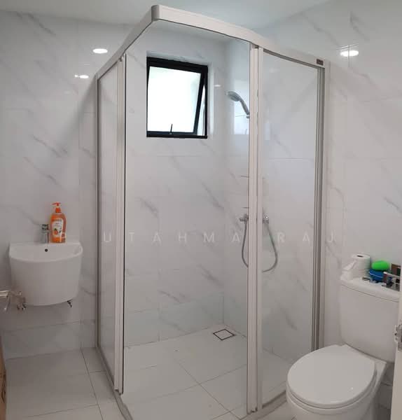 Kondominium untuk Dijual di Cameron Towers - P Utahma Raj - Bathroom - PropertyGuru.com.my