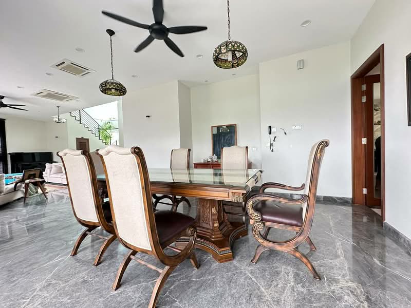 Untuk Dijual - Seksyen 8