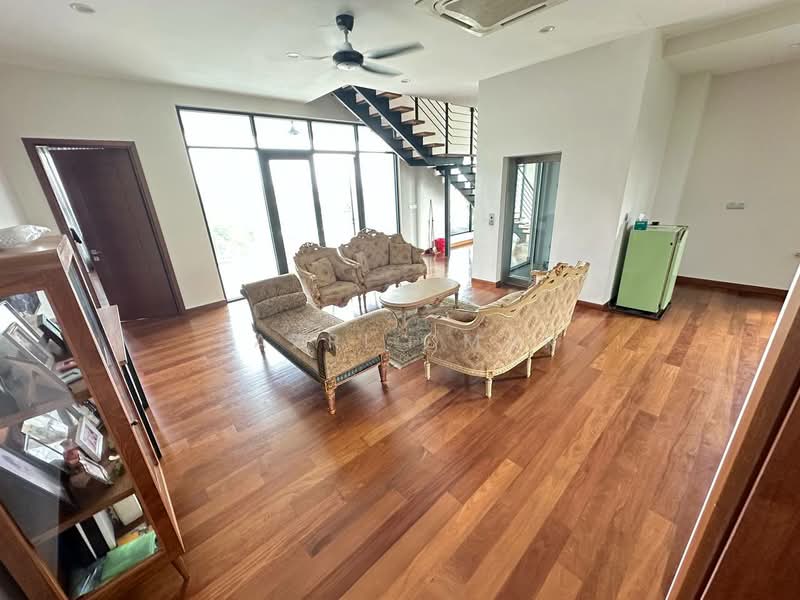 Untuk Dijual - Seksyen 8