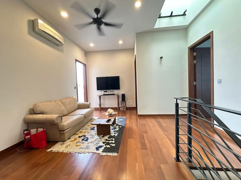 Untuk Dijual - Seksyen 8